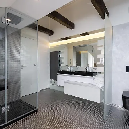 Apartament Empirent Mala Strana *