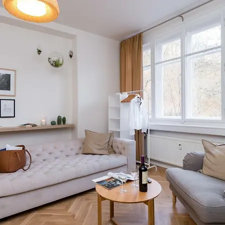 Empirent Mala Strana *
