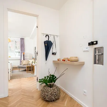 Empirent Mala Strana