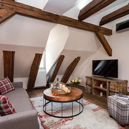 Empirent Mala Strana Apartament