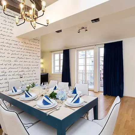 Empirent Mala Strana Apartmán *